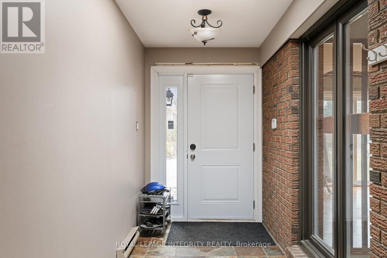 29319592/2061-prince-of-wales-drive/rideau-heightsrideau-river/ottawa/ontario/K2E7A4_4