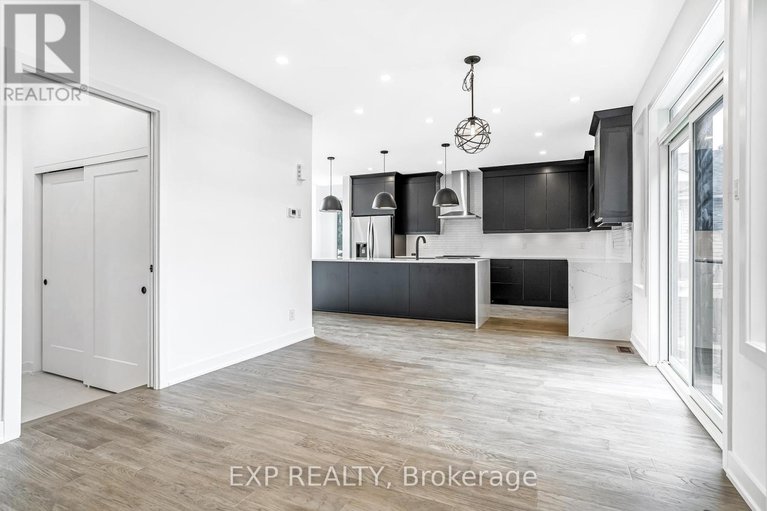 28649196/489-duvernay-drive/queenswood-heights-south/ottawa/ontario/K1E2N7_17