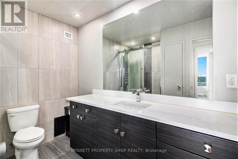 28488835/1201-2951-riverside-drive/mooneys-bayriverside-park/ottawa/ontario/K1V8W6_9