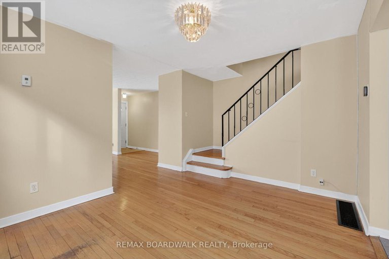 29293719/2666-regina-street/britannia/ottawa/ontario/K2B6X8_11