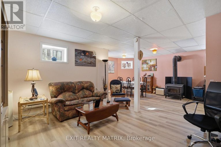 29431063/8150-montee-lemieux-road/east-hawkesbury/ontario/K0B1M0_20