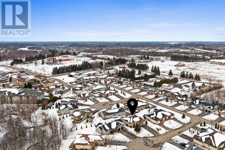 29430722/110-templeton-court/kemptville/north-grenville/ontario/K0G1J0_33