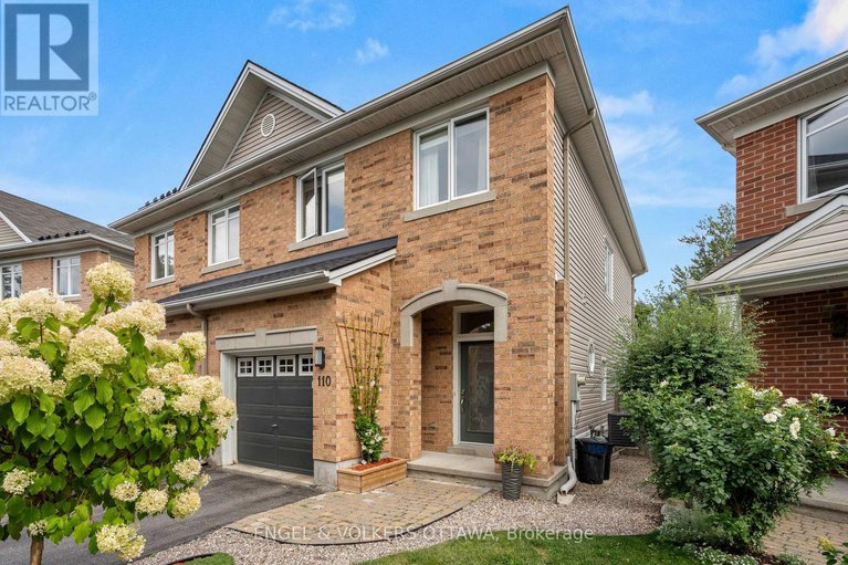28836354/110-encore-private/city-viewskylinefisher-heightsparkwood-hills/ottawa/ontario/K2E0A2_2
