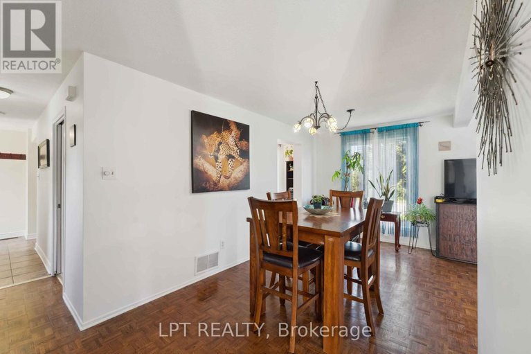 28458754/61-fieldgate-drive/knollsbrook/ottawa/ontario/K2J1V3_9