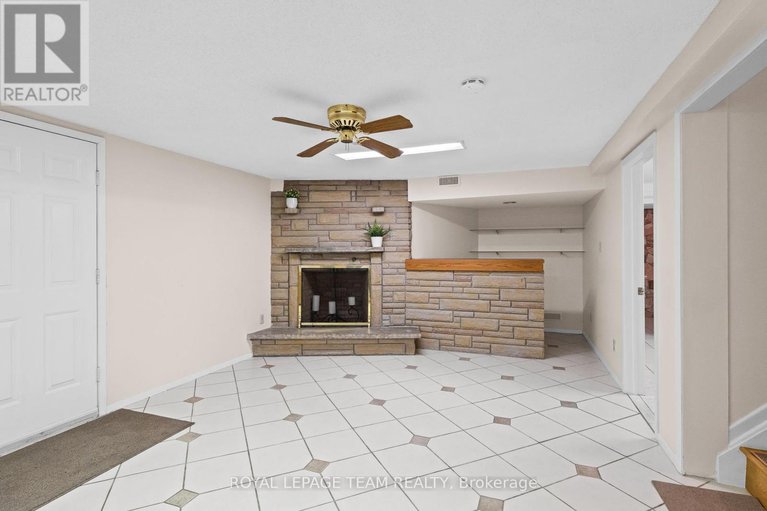 28926247/1525-valmarie-avenue/carleton-heights/ottawa/ontario/K2C1V7_27