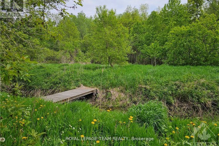 28674991/10296-marionville-road/north-dundas-winchester-twp/north-dundas/ontario/K4R1E5_28