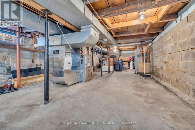 27896740/477-booth-street/west-centre-town/ottawa/ontario/K1R7L1_37