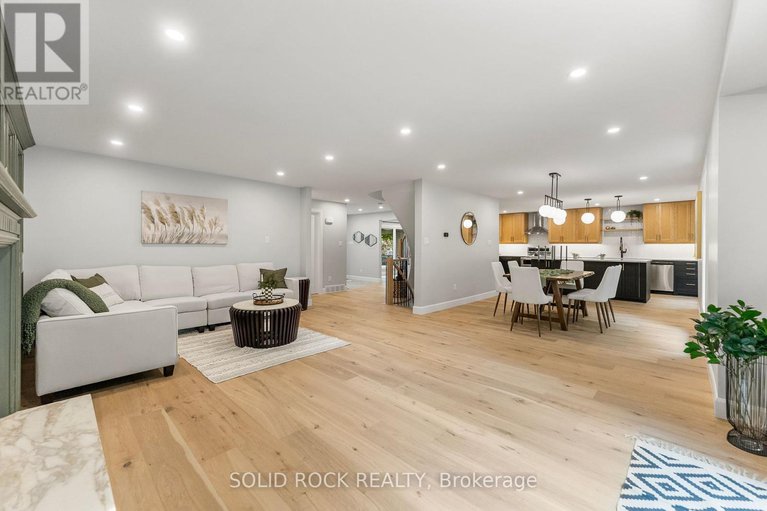 28762668/210-carleton-avenue/ottawa-westtunneys-pasture/ottawa/ontario/K1Y0J3_8