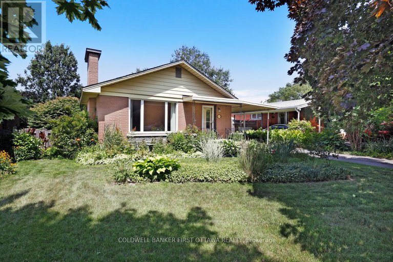 28655520/2133-westbourne-avenue/mckellar-heightsglabar-park/ottawa/ontario/K2A1N3_2