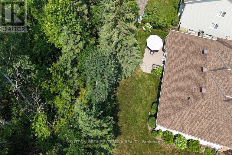 28715865/18-sirocco-crescent/stittsville-north/ottawa/ontario/K2S1Z7_41