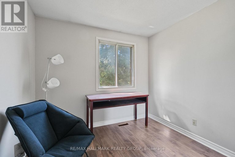 28817902/9-1483-bethamy-lane/beacon-hill-south/ottawa/ontario/K1J8P7_28