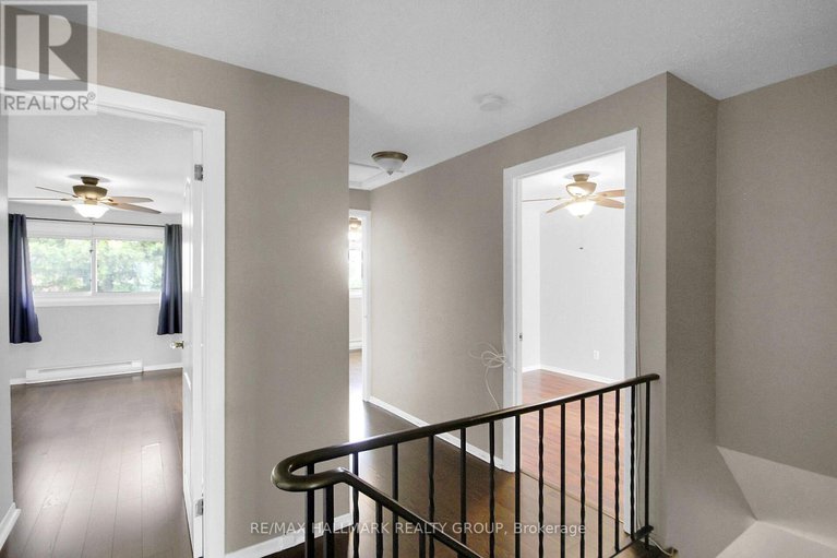 28471405/41-grady-crescent/sheahan-estatestrend-village/ottawa/ontario/K2H5S2_21