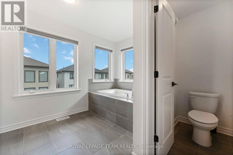 28647828/1010-brian-good-avenue/riverside-southgloucester-glen/ottawa/ontario/K4M0R3_34