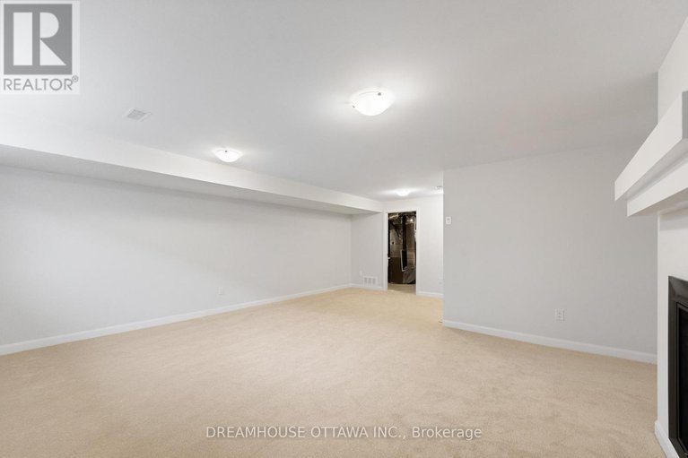 29450822/563-aglish-mews/half-moon-bay/ottawa/ontario/K2C3H2_29