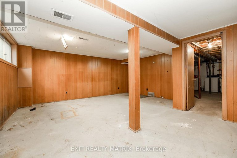 29077893/426-apple-tree-lane/viscount-alexander-park/ottawa/ontario/K1K2R6_41