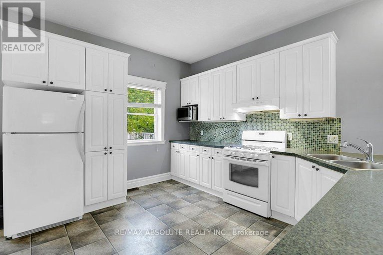 28648694/18597-dundas-street/south-glengarry-charlottenburgh-twp/south-glengarry/ontario/K0C1S0_13