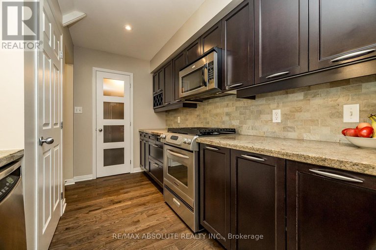 28472136/400-evenwood-private/stonebridge/ottawa/ontario/K2J0E5_11