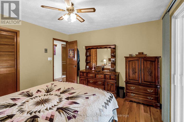 28494873/18227-oak-drive/south-glengarry-charlottenburgh-twp/south-glengarry/ontario/K0C2J0_22