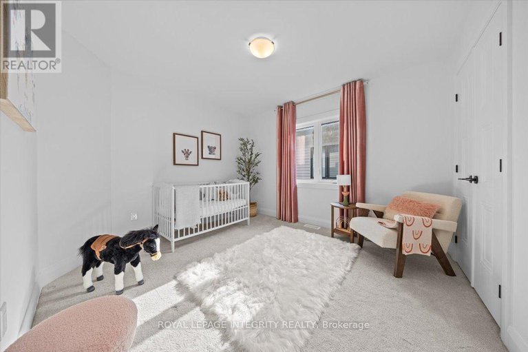 28891459/970-islington-way/leitrim/ottawa/ontario/K1T0T9_32