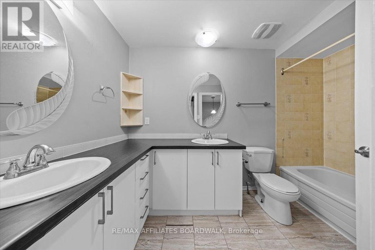 29211965/6482-bilberry-drive-w/convent-glen-north/ottawa/ontario/K1C4N8_32