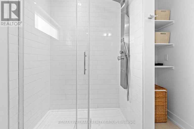 29416129/330-winona-avenue/westboro-south/ottawa/ontario/K1Z5H4_22