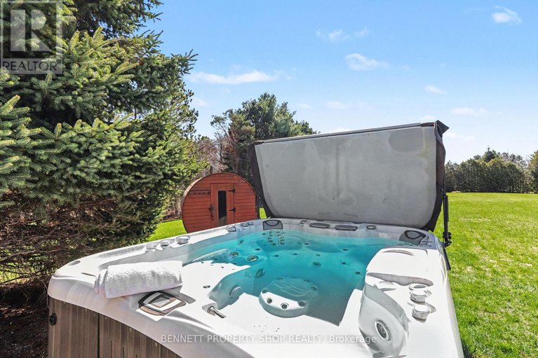 29681193/2030-kingsley-street/clarencerockland-twp/clarence-rockland/ontario/K0A1E0_25