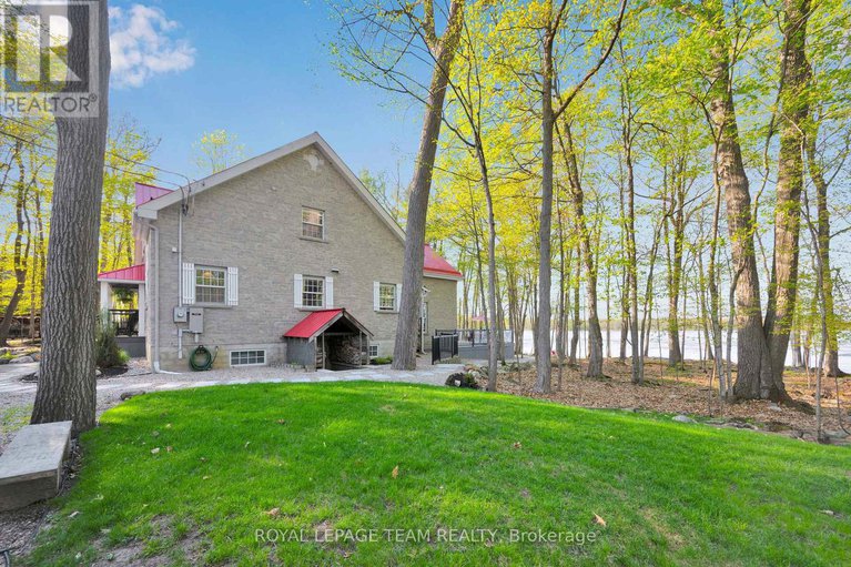 28320993/270-morris-island-drive/fitzroy/ottawa/ontario/K7S3G7_3