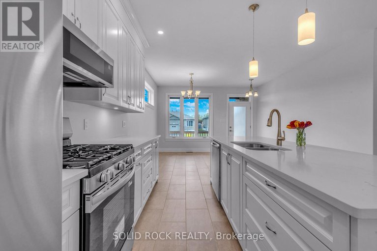 28290405/9-billings-avenue-w/iroquois/south-dundas/ontario/K0E1K0_21