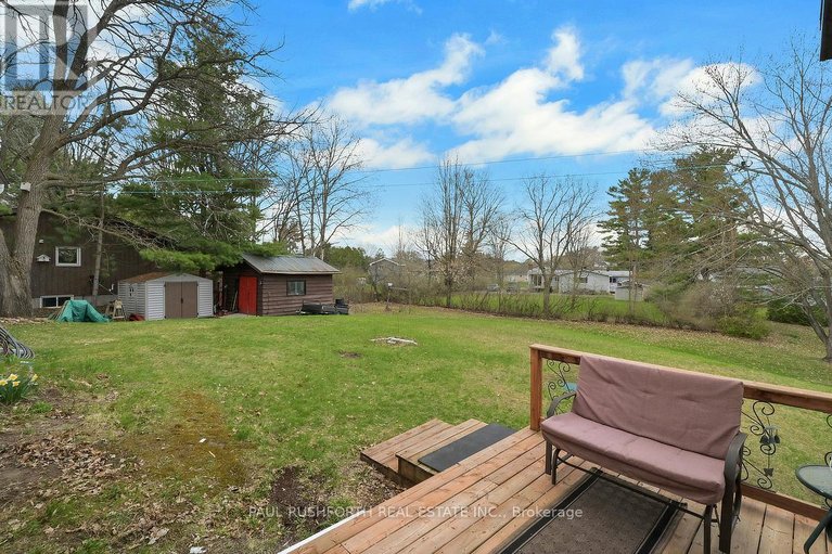 29686450/250-poole-street/mcnabbraeside-twps/mcnabbraeside/ontario/K7S1J2_32