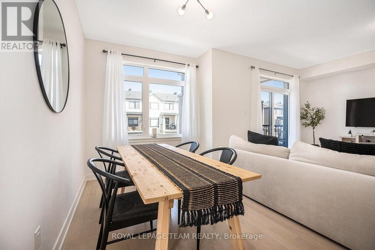 28208747/58-arinto-place/emerald-meadowstrailwest/ottawa/ontario/K2S2R7_9