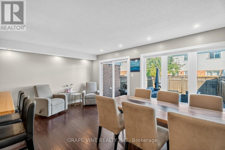 28888602/204-hunterswood-crescent/hunt-club-park/ottawa/ontario/K1G5V1_13