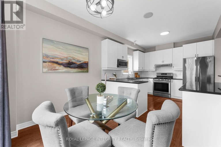 28586638/4463-shoreline-drive/riverside-southgloucester-glen/ottawa/ontario/K1V1R7_11