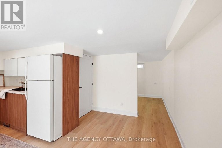 29525644/4667-albion-road-s/blossom-parkkemp-parkfindlay-creek/ottawa/ontario/K1X1A4_34