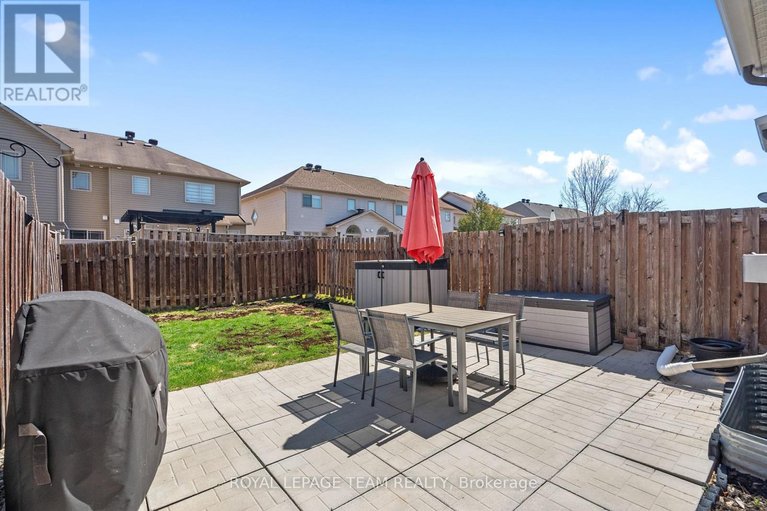 29676988/529-pepperville-crescent/emerald-meadowstrailwest/ottawa/ontario/K2M0E5_46