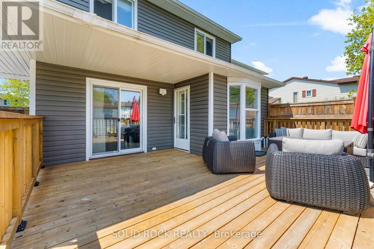 28313092/316-singleton-way/chatelaine-village/ottawa/ontario/K1E2B3_27