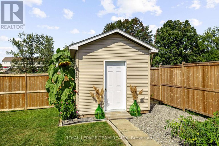 28940711/1965-patricia-street/town-of-rockland/clarence-rockland/ontario/K4K1B2_37
