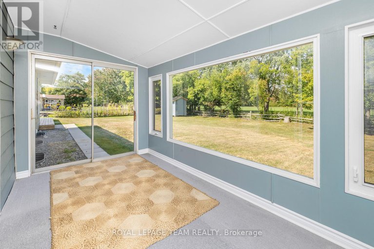 28822085/1245-fairway-drive/manotick-south-to-roger-stevens/ottawa/ontario/K4M1B3_25