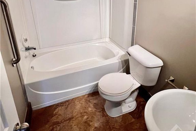 29507838/18-mill-street/chesterville/north-dundas/ontario/K0C1H0_22