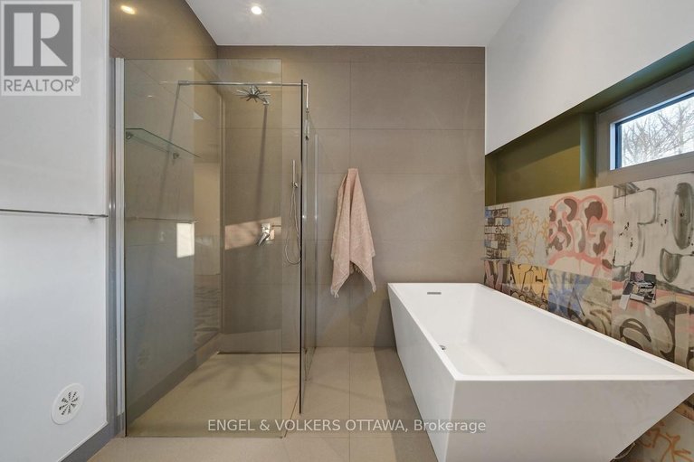 29539469/608-byron-avenue/mckellarhighland/ottawa/ontario/K2A0E5_38