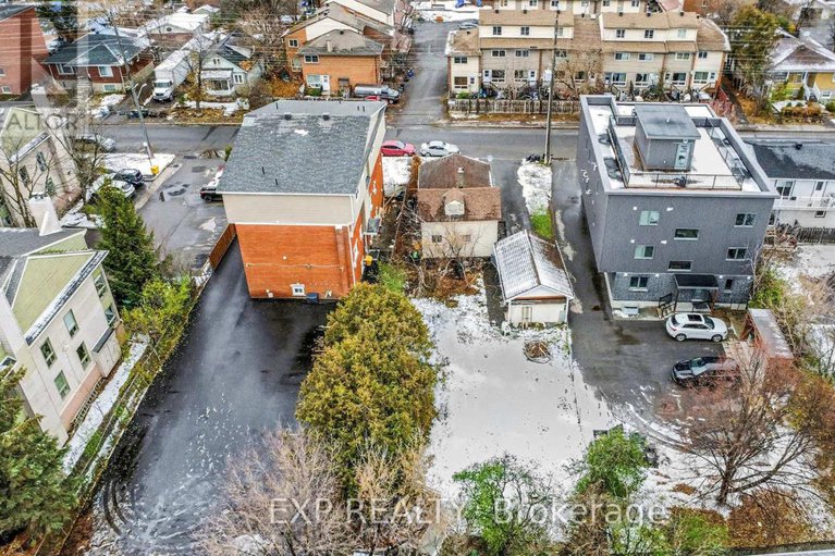 29138987/280-presland-road/overbrookcastle-heights/ottawa/ontario/K1K2B8_5