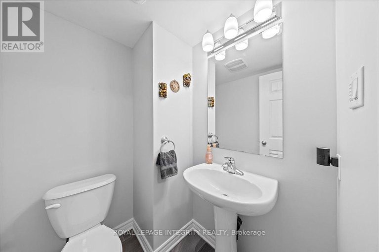 29600478/11-1124-docteur-corbeil-boulevard/town-of-rockland/clarence-rockland/ontario/K4K0G9_11