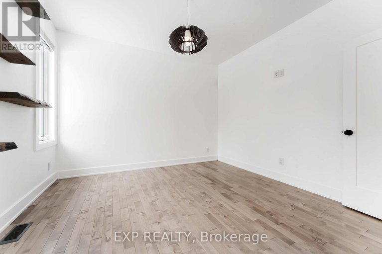 29301552/1961-cedarlakes-way/greely/ottawa/ontario/K4P1P2_33