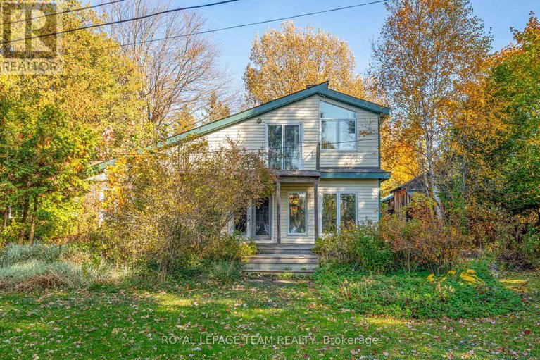 28352509/2322-summerside-drive/manotick-east-to-manotick-station/ottawa/ontario/K4M1B4_34