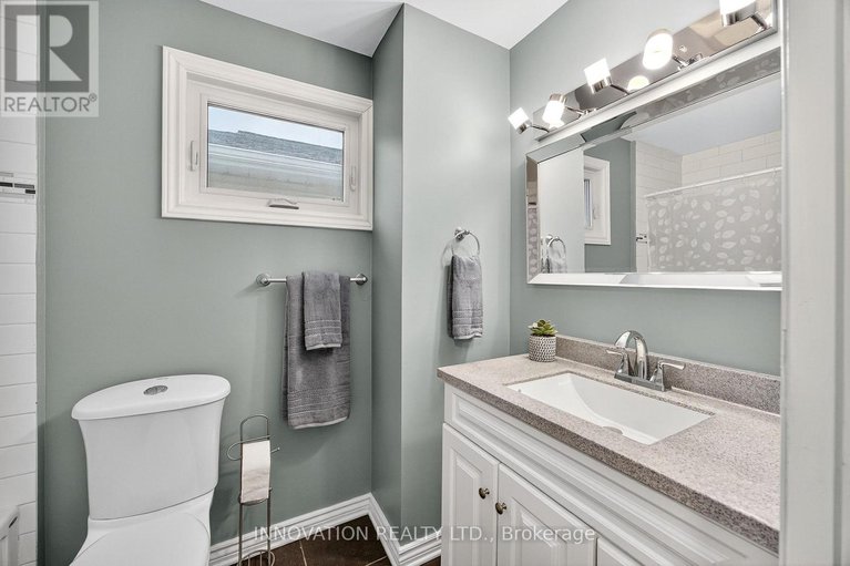 29023433/7-hyannis-avenue/cedargrovefraserdale/ottawa/ontario/K2J3H9_28