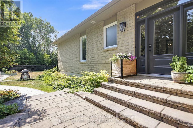 28986133/6196-elkwood-drive/greely/ottawa/ontario/K4P1M9_41