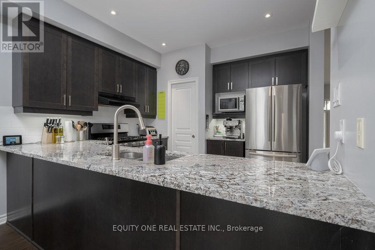 28285530/236-southbridge-street/riverside-southgloucester-glen/ottawa/ontario/K4M0C5_10