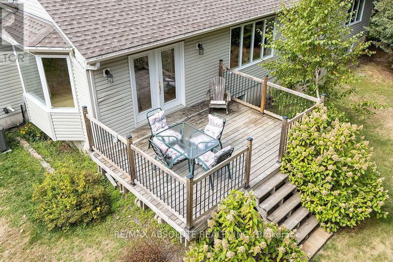 28934715/1601-shauna-crescent/greely/ottawa/ontario/K4P1M8_45