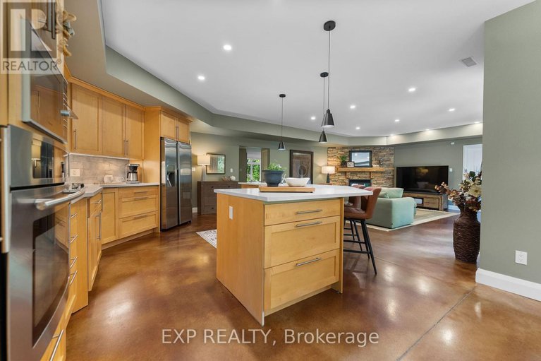 28739772/5759-queenscourt-crescent/manotick-east-to-manotick-station/ottawa/ontario/K4M1K3_19