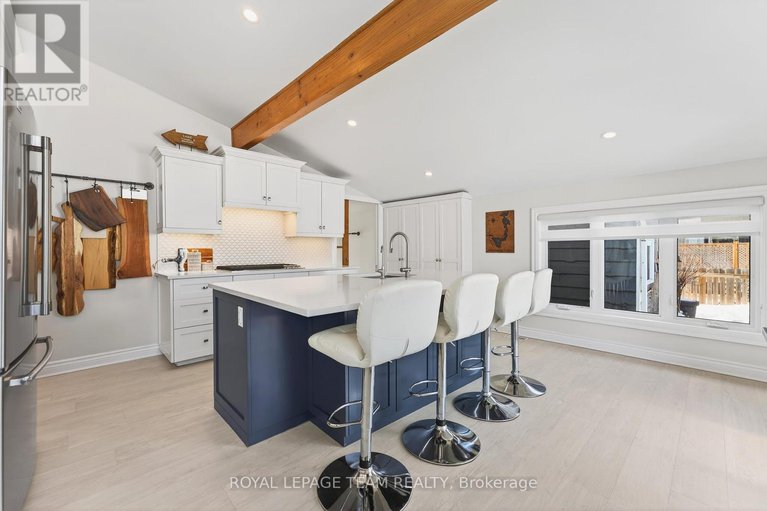 29408262/128-grasshopper-point-road/drummond-n-elmsley-drummond-twp/drummondnorth-elmsley/ontario/K7H0J4_11