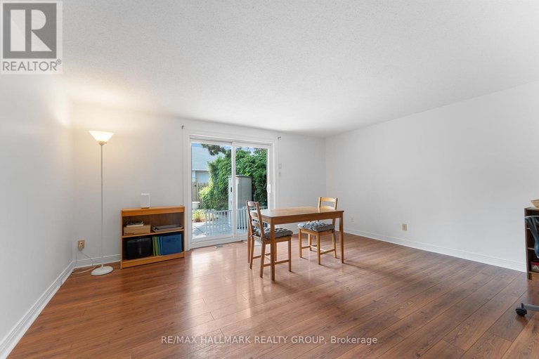 28722479/1916-russell-road/elmvale-acres/ottawa/ontario/K1G1L6_5